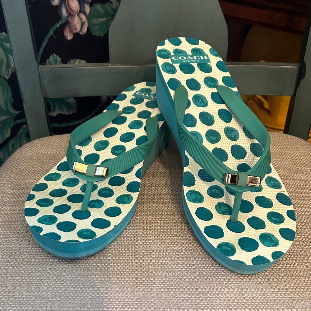 Coach Turquoise Polka Dot Women's Sandals
/ Flip Flops